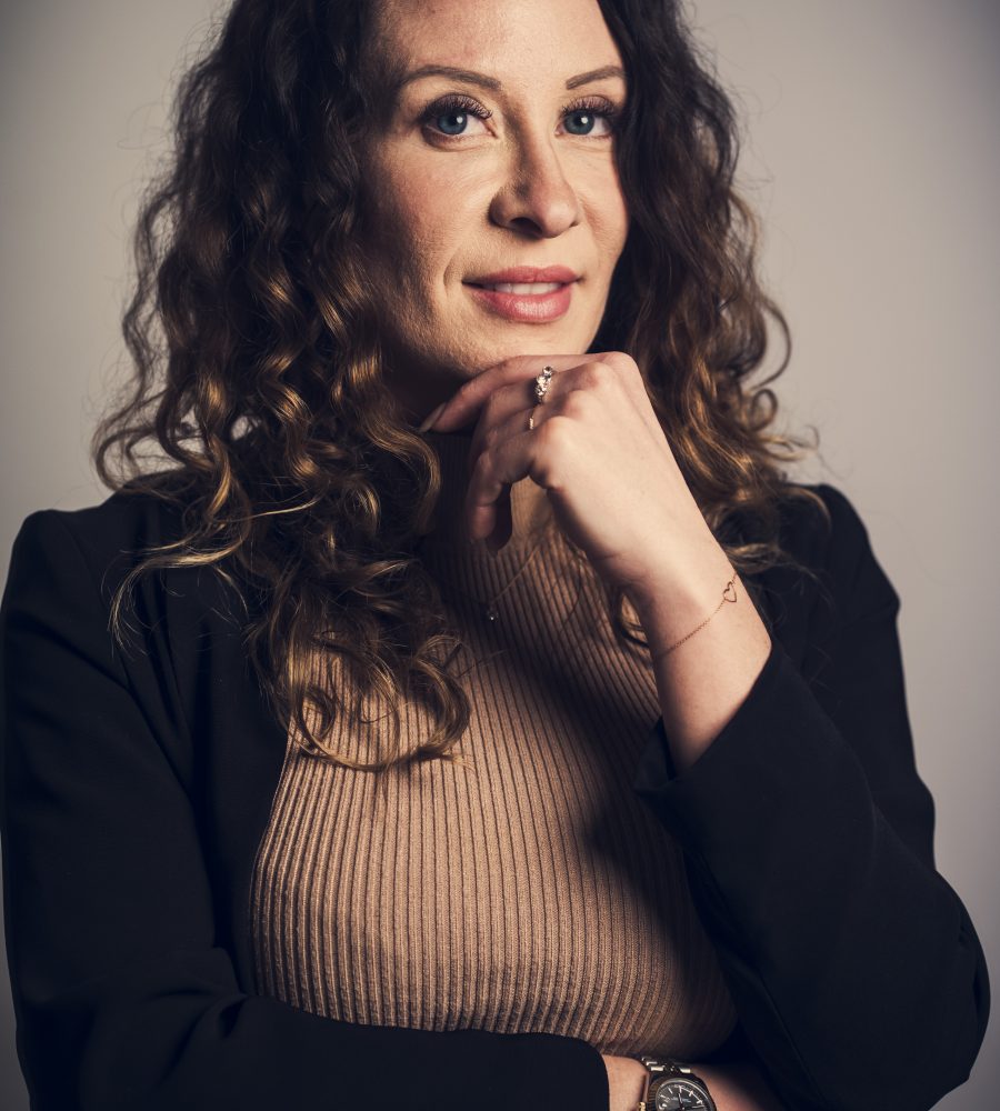Samantha Silberbauer in ihrer Praxis in Wien